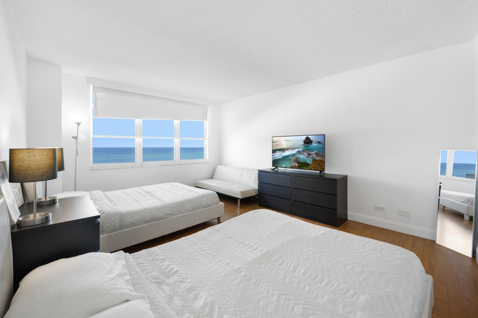 Pavilion Residences On The Appartement Miami Beach